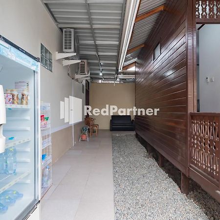 Langkar Guest House Syariah Mitra Reddoorz サマリンダ エクステリア 写真