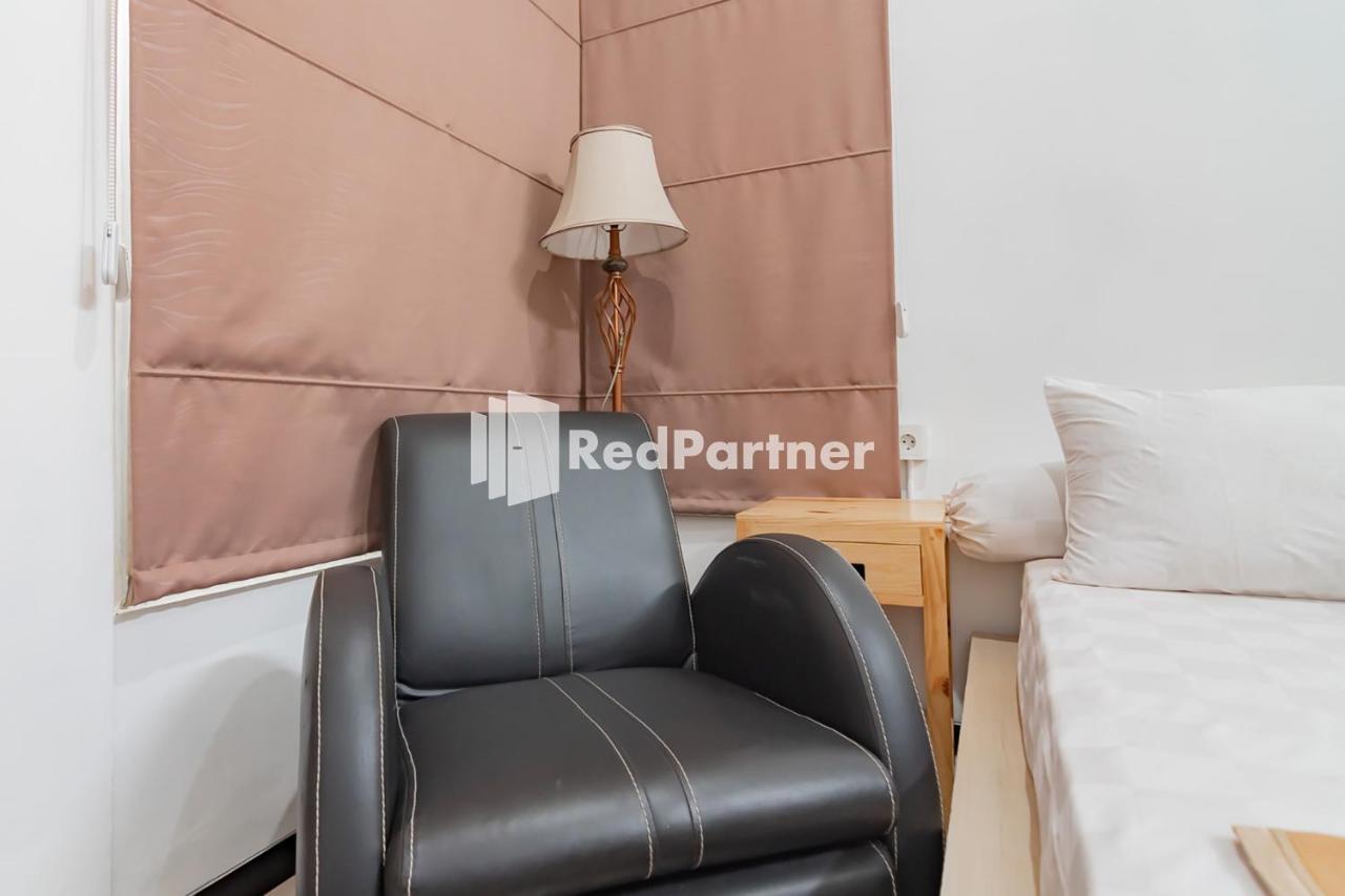 Langkar Guest House Syariah Mitra Reddoorz サマリンダ エクステリア 写真